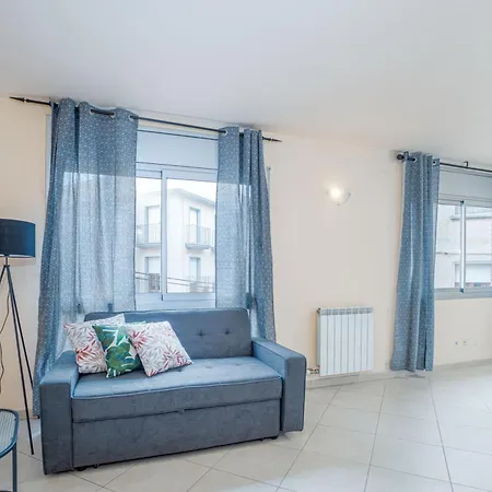 Loft Costa Brava Encantador Figueres Apartment *